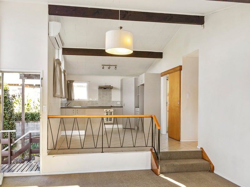 Property Valuation for 14 Aeroview Drive, Beach Haven, Auckland Trade