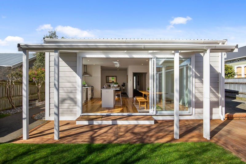31 Bay Street, Petone, Lower Hutt - Carousel 2