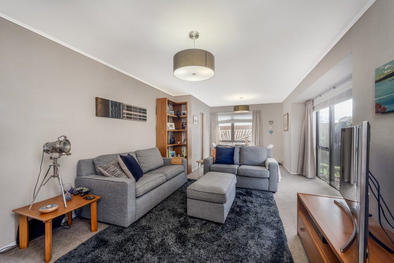 Property Valuation for 10 Cromdale Avenue, Highland Park, Auckland