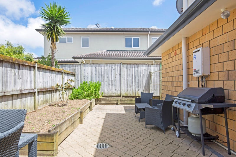 109 Wayne Francis Drive, Flat Bush, Auckland - Carousel 2