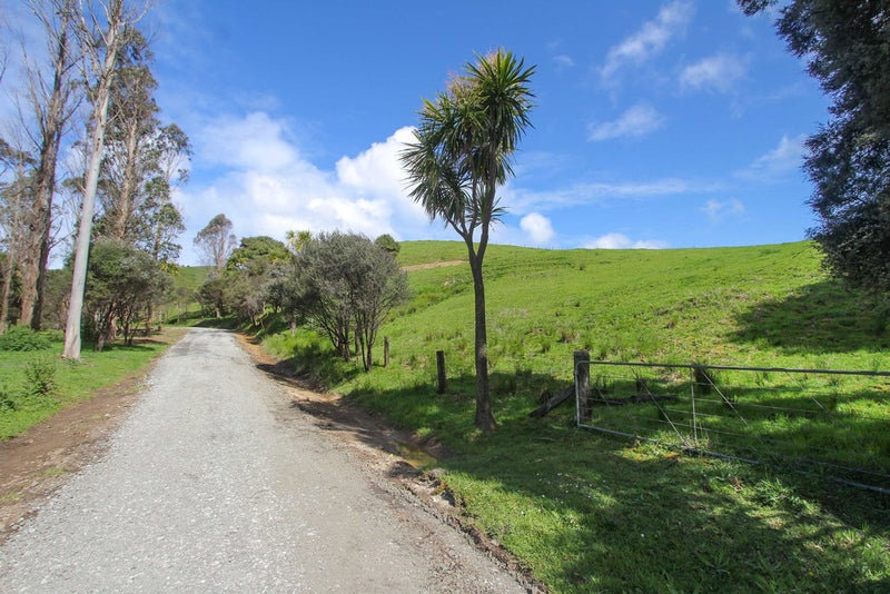 140 Burnside Road, Ardmore, Papakura - Carousel 2