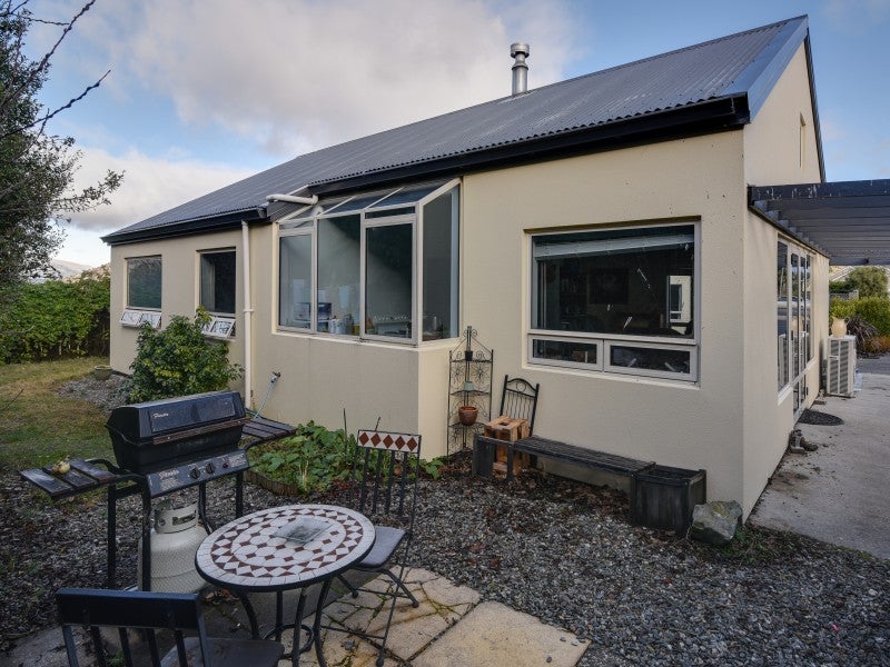 7B Riverside Road, Frankton, Queenstown - Carousel 1