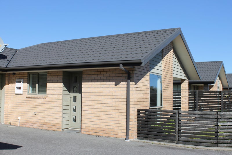 17B Queen Street, Westport, Westport - Carousel 2