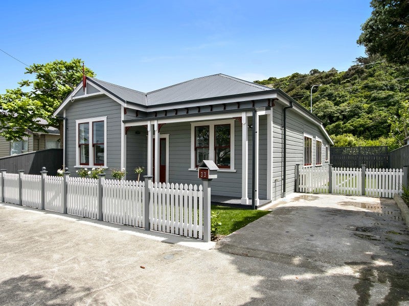 Property Valuation for 33 Riddlers Crescent, Petone, Lower Hutt Trade