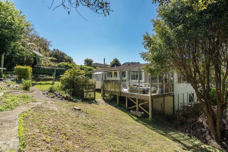 Property Valuation for 76 Spinnaker Drive, Whitby, Porirua Trade Me