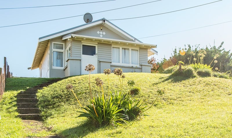 33 Rangiora Street, Castlecliff, Whanganui - Carousel 1