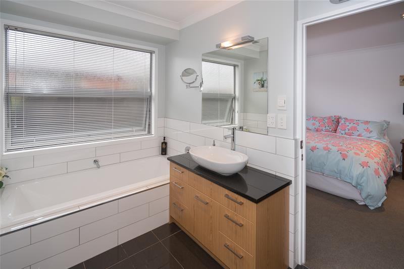 21 Jarnac Boulevard, Yaldhurst, Christchurch - Carousel 12