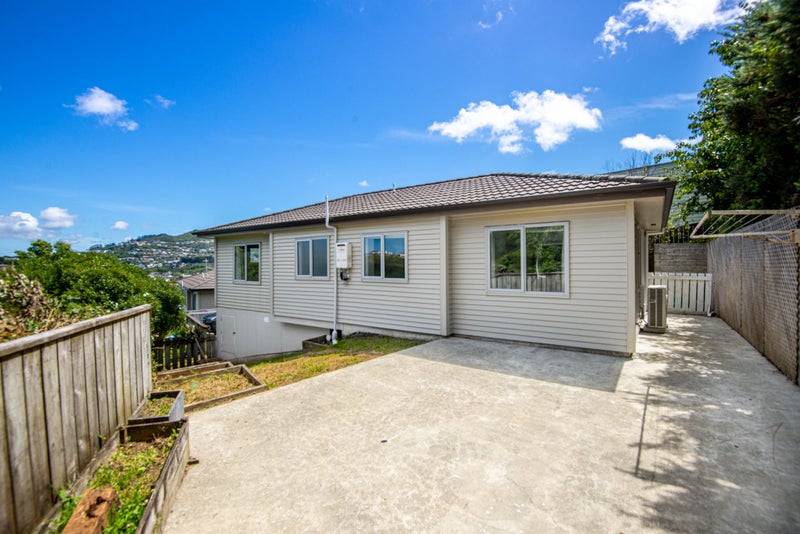 81 Sheridan Terrace, Johnsonville, Wellington - Carousel 2