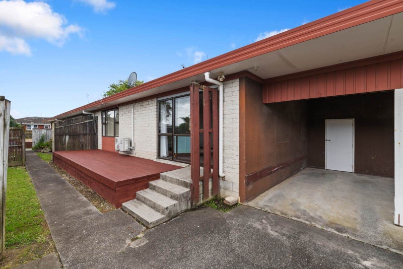 1/19 Latham Avenue, Pakuranga, Auckland - Carousel 1