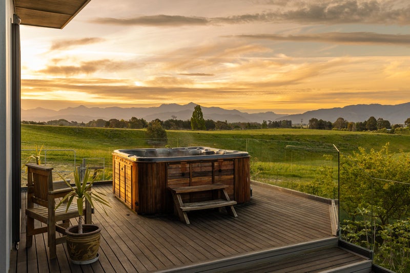 72 Fairbourne Drive, Blenheim - Carousel 1