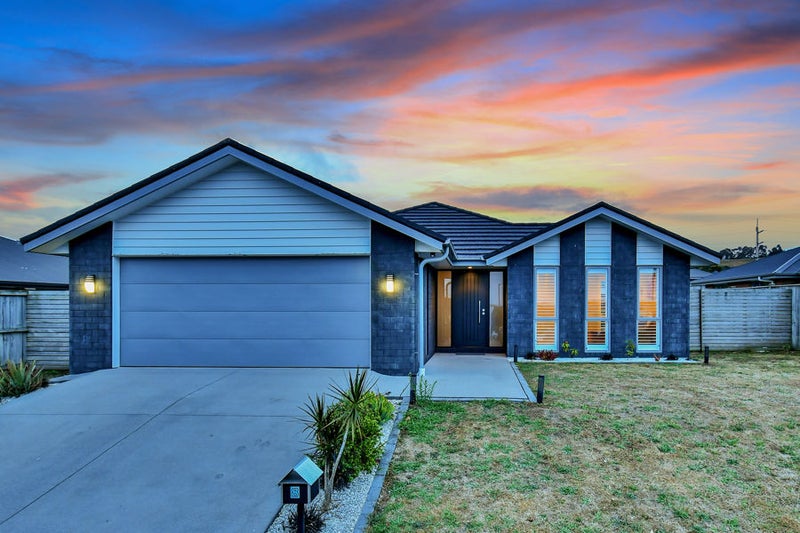 8 Millbrae Place, Pokeno - Carousel 1