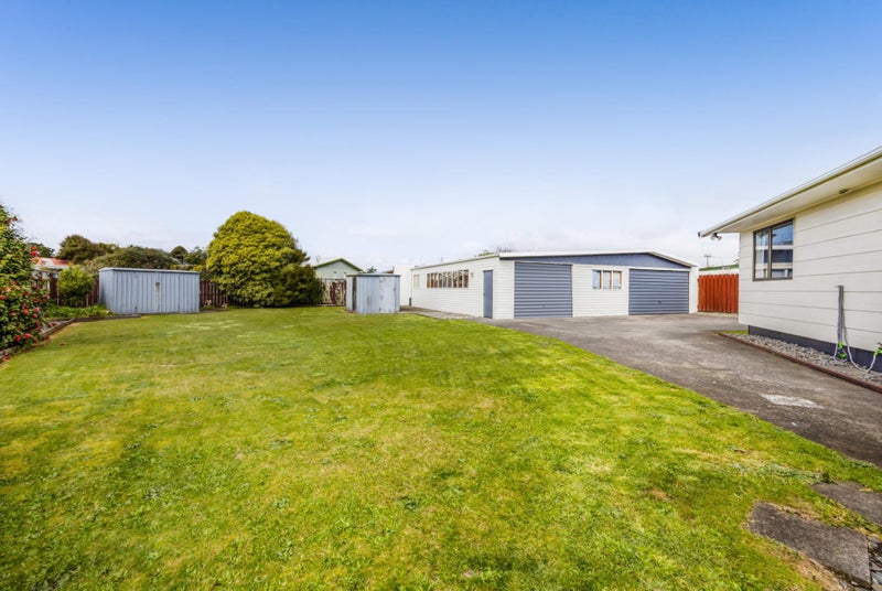 6 Sunnyvale Street, Bell Block, New Plymouth - Carousel 24