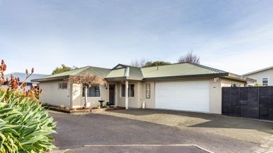 56 Stanley Street, Wharewaka, Taupo - Carousel 1