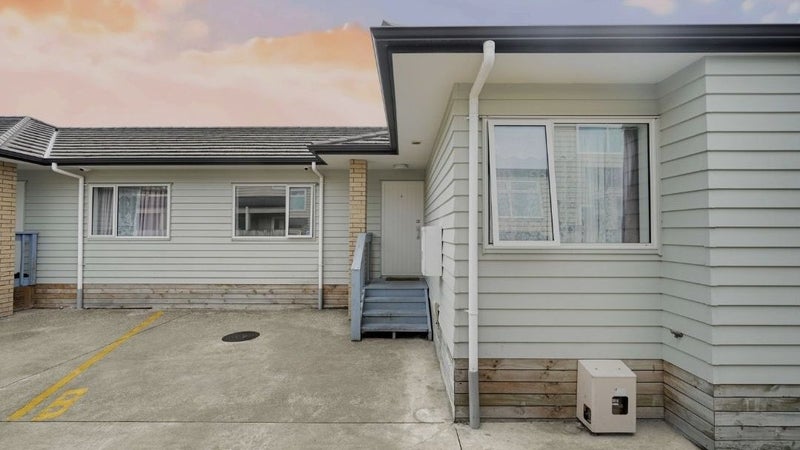 2/41 York Street, Hamilton East, Hamilton - Carousel 1