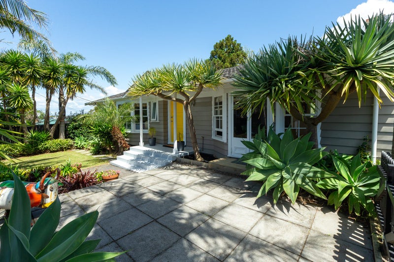 19 Maxine Place, St Heliers, Auckland - Carousel 2