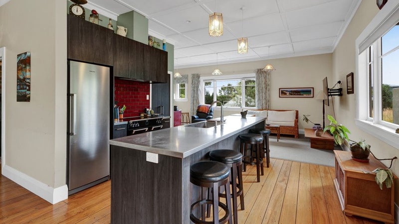 8 Kaihihi Road Upper, Okato, Ōkato - Carousel 2