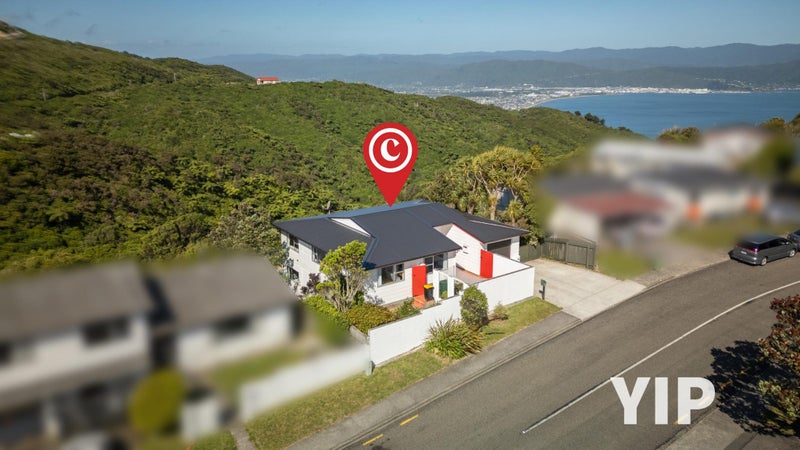 68 Baylands Drive, Newlands, Wellington - Carousel 1