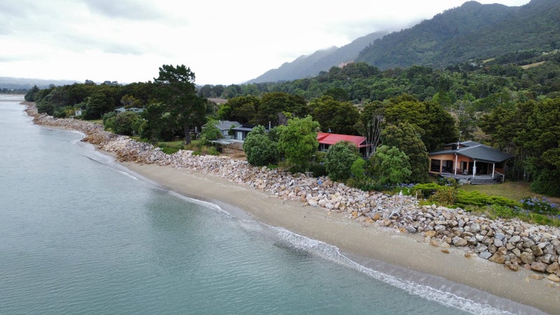 13 Totara Avenue, Collingwood, Collingwood - Carousel 2