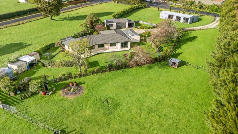 95 Baker Road, Mangorei, New Plymouth - Carousel 1