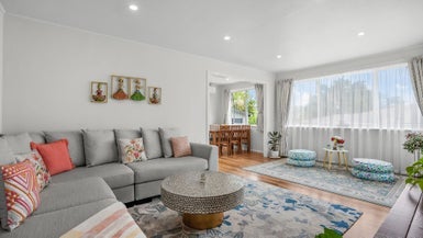 63 Mark Avenue, Paparangi, Wellington - Carousel 1