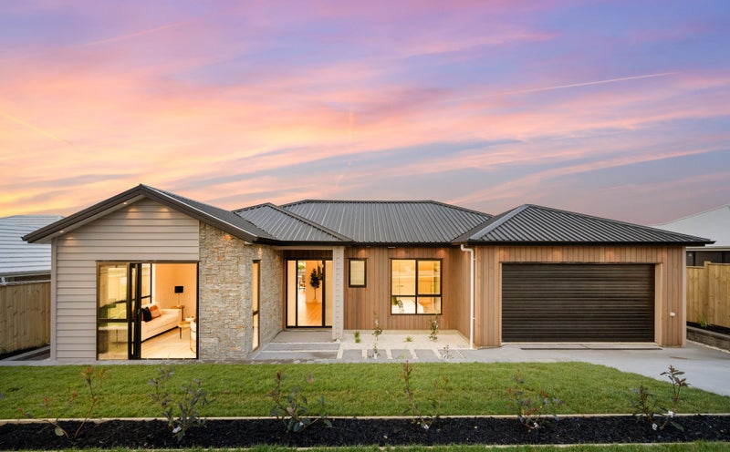 7 Awa Avenue, Helensville, Helensville - Carousel 1