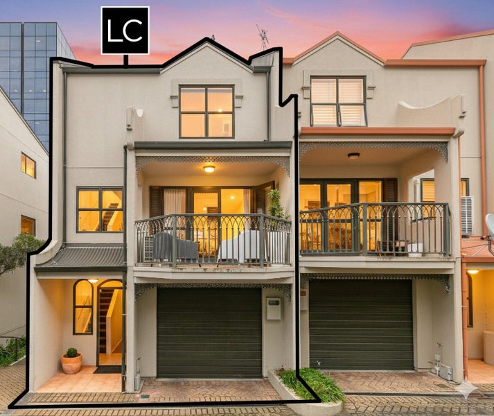 83C Hill Street, Thorndon, Wellington - Carousel 1