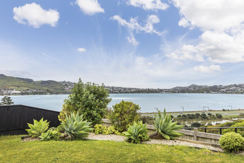 40 John Burke Drive, Aotea, Porirua - Carousel 2
