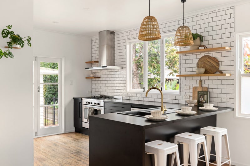 140 Stout Street, Mangapapa, Gisborne - Carousel 2