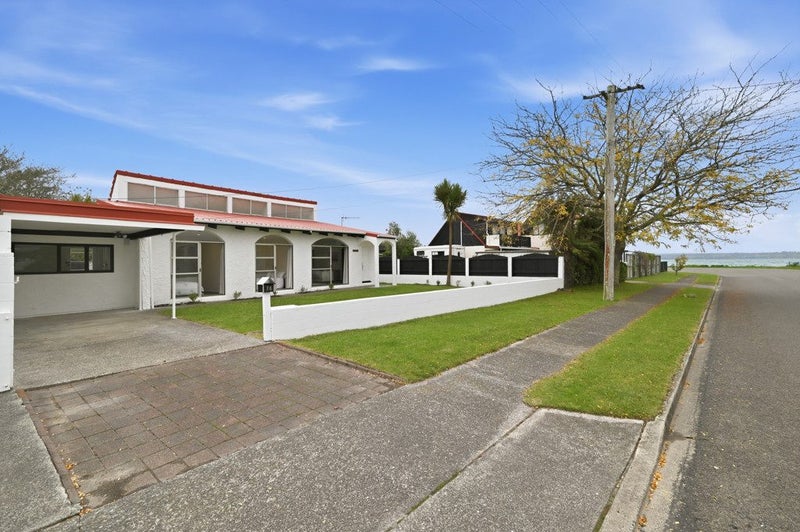 74 Robinson Avenue, Holdens Bay, Rotorua - Carousel 1