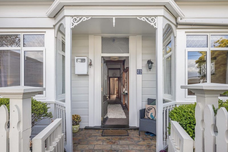 72 Overtoun Terrace, Hataitai, Wellington - Carousel 2