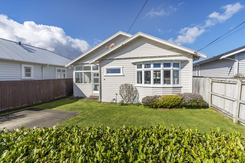 38 Torridon Road, Miramar, Wellington - Carousel 1