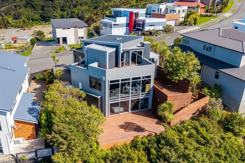 71 Tamworth Crescent, Newlands, Wellington - Carousel 2