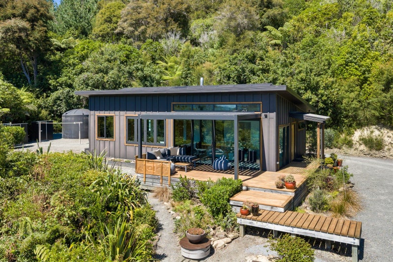 67 Korimako Rise, Picton - Carousel 2