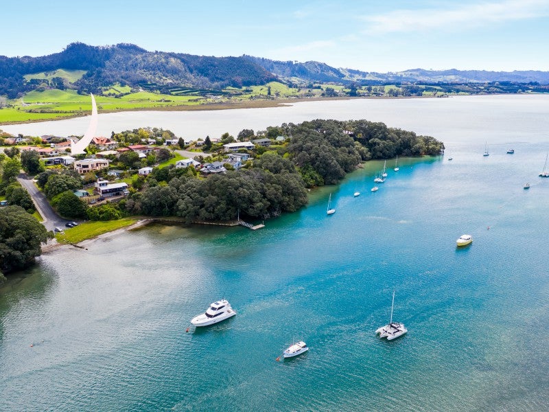 301 Tanners Point Road, Tanners Point, Katikati - Carousel 25