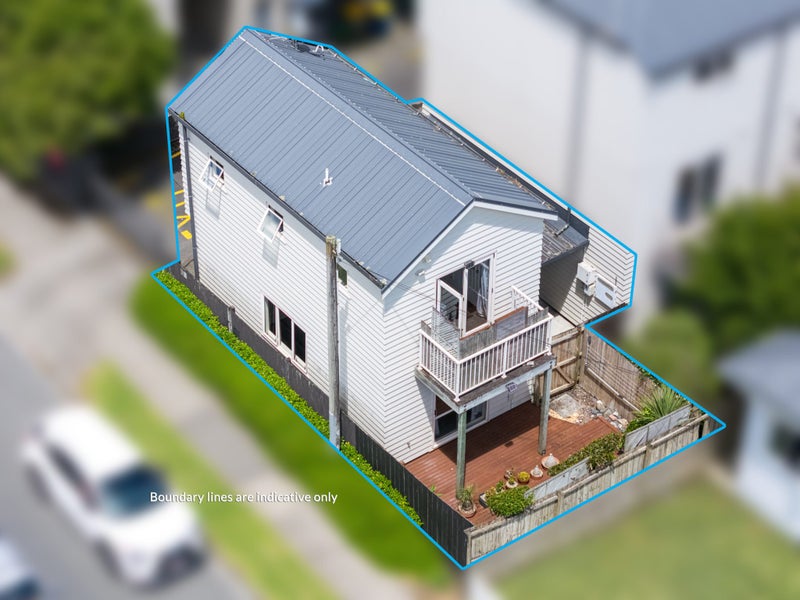 1/49 Henderson Valley Road, Henderson, Auckland - Carousel 2