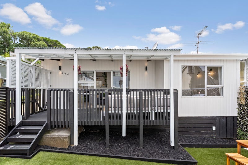 2/24 Arthur Street, Onehunga, Auckland - Carousel 2