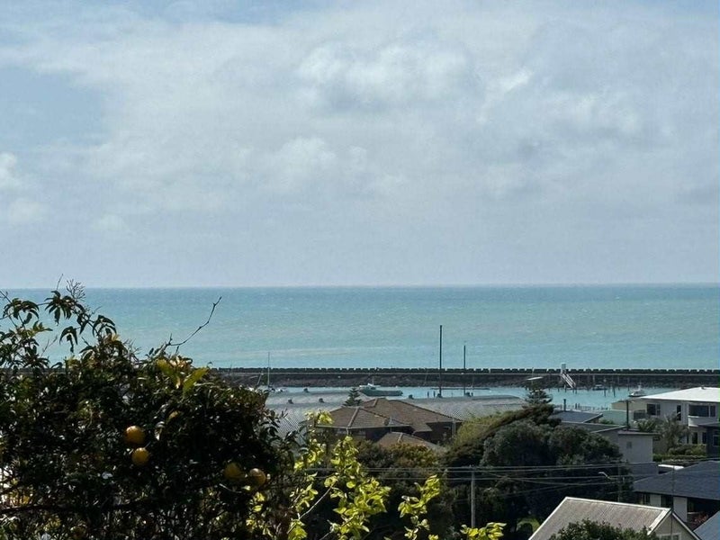 11 South Road, Moturoa, New Plymouth, Taranaki - Carousel 2