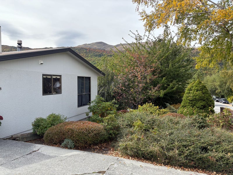 18 Hood Crescent, Arrowtown, Arrowtown - Carousel 13
