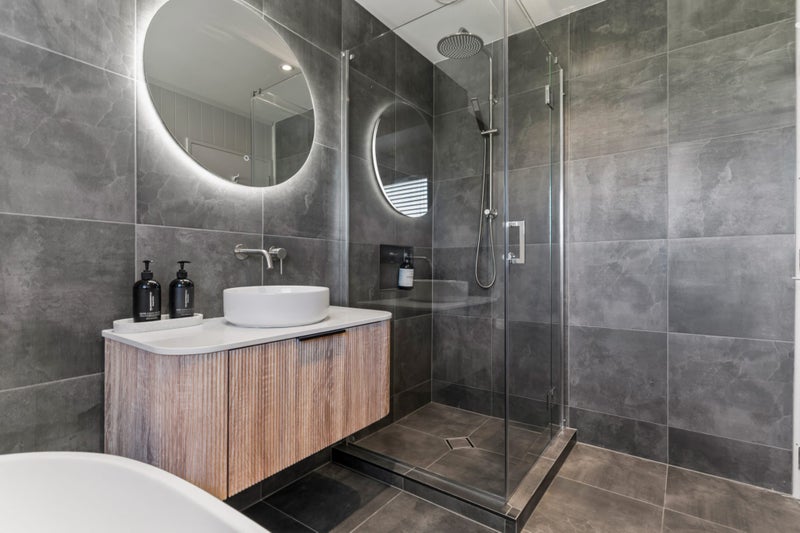 1/24 Golf Road, New Lynn, Auckland - Carousel 2