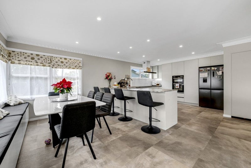 31 The Boulevard, Sunnyhills, Auckland - Carousel 2