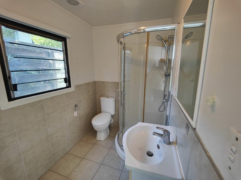 20 Minaret Drive, Bucklands Beach, Auckland - Carousel 17
