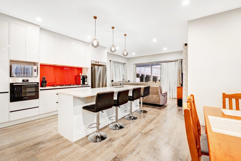 3 Whale Bay Rise, Gulf Harbour, Rodney, Auckland - Carousel 1