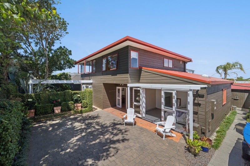 8A Wicklow Road, Narrow Neck, Auckland - Carousel 1