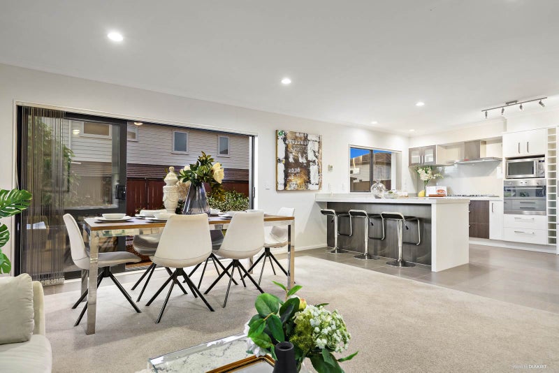 15 Darion Drive, Flat Bush, Auckland - Carousel 2