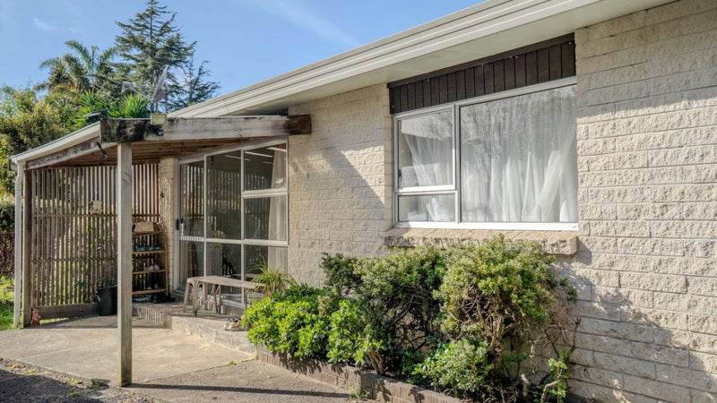 11 Hawkings Crescent, Kerikeri, Kerikeri - Carousel 1