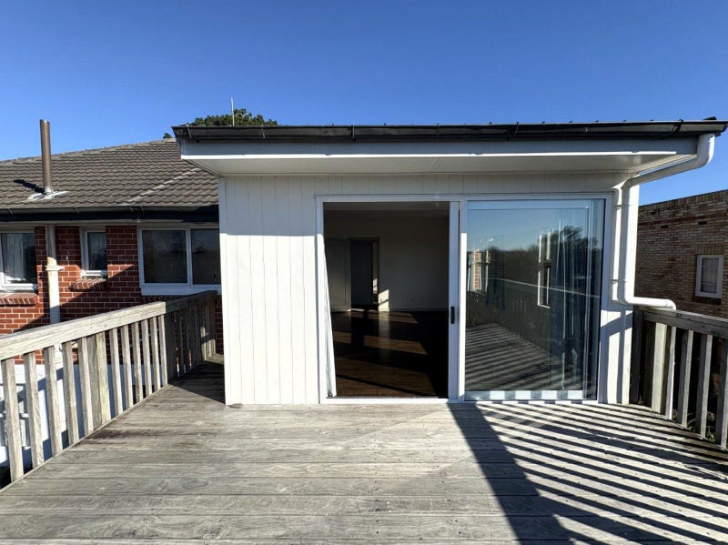 99 Pembroke Street, Hamilton Lake, Hamilton - Carousel 25