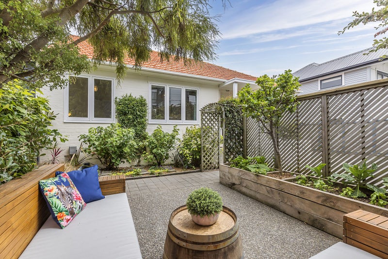 42 Glamis Avenue, Strathmore Park, Wellington - Carousel 1