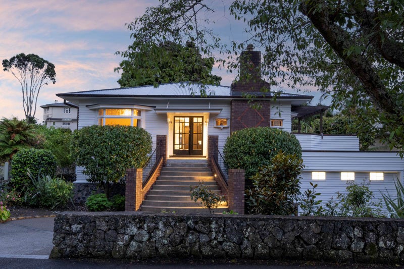 17 Glenfell Place, Epsom, Auckland - Carousel 1