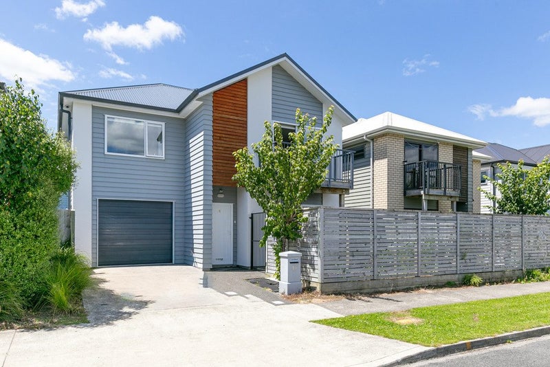 46 Ruahine Street, Trentham, Upper Hutt - Carousel 1