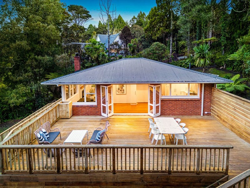 208 Forest Hill Road, Waiatarua, Auckland - Carousel 2